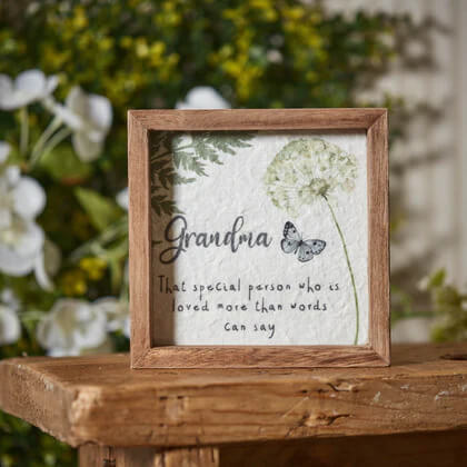 GRANDMA FRAMED PLAQUE TEXTURED WOOD WITH GREEN DANDELIONS