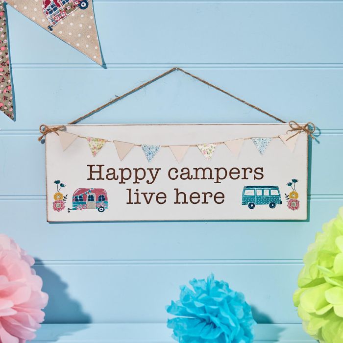 HAPPY CAMPERS PLAQUE WITH 3D BUNTING ENGRAVED WOOD